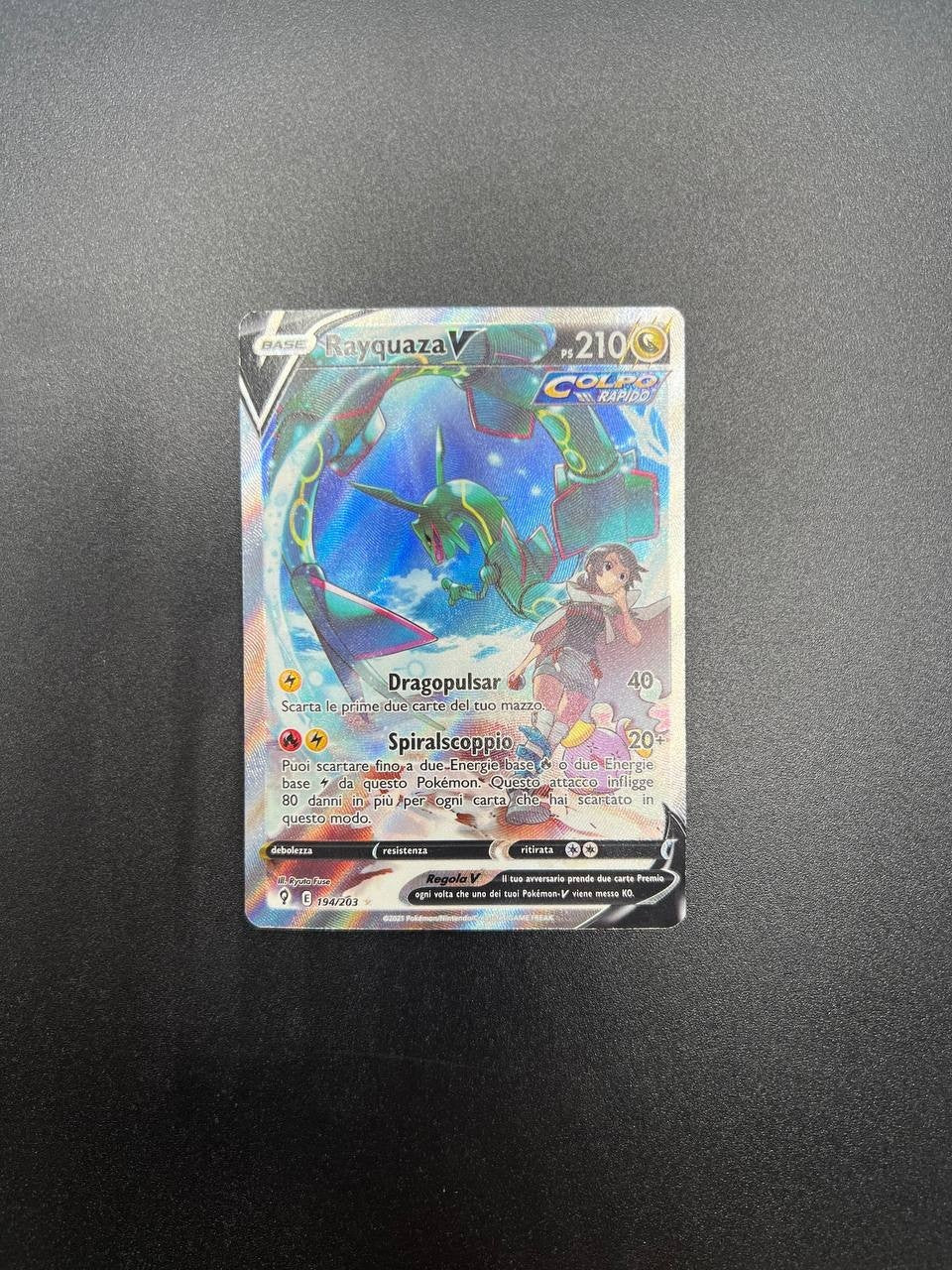 Rayquaza V carta Pokémon holo italiano 194/203 evoluzioni eterere played