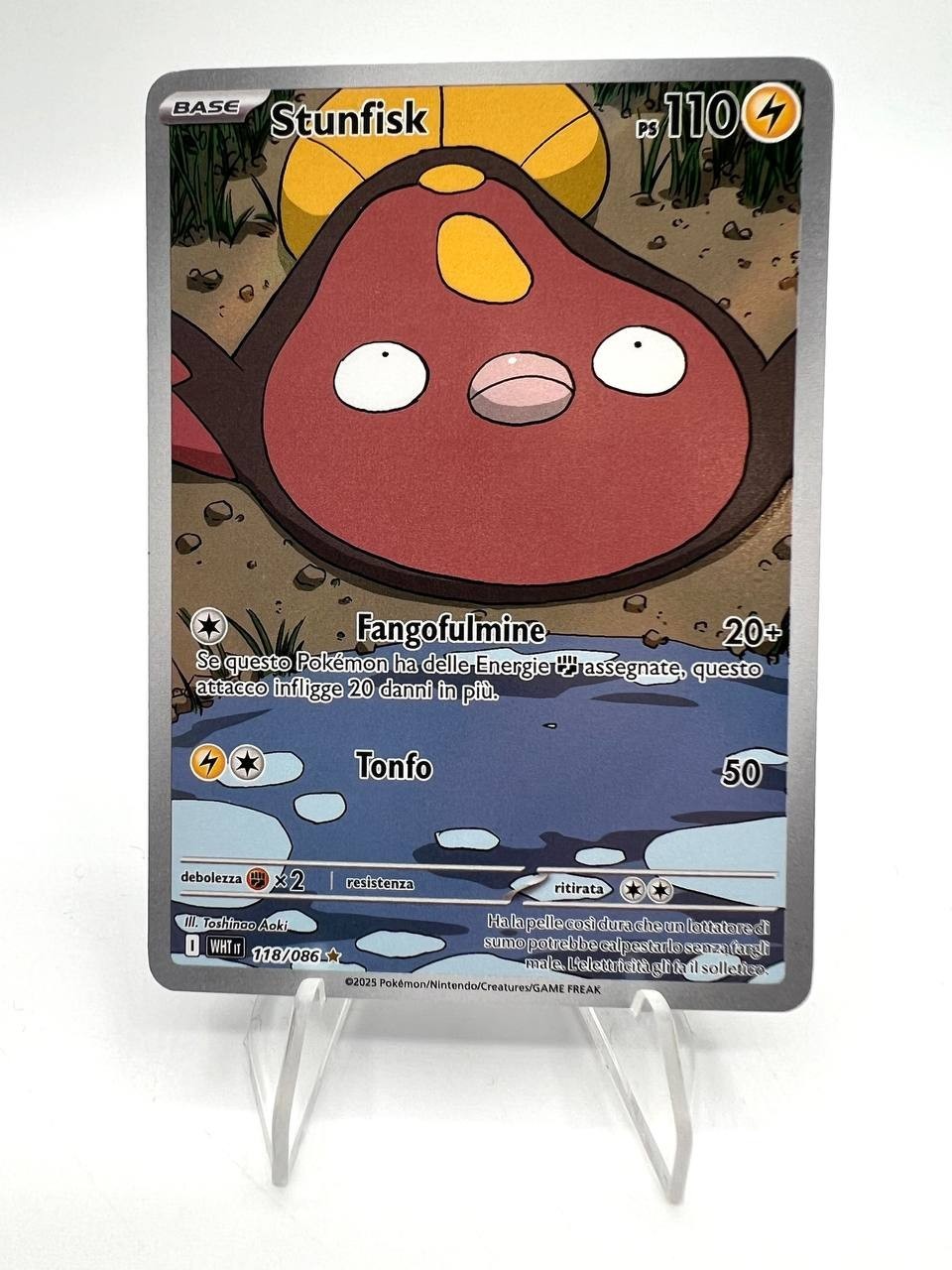 Carta pokemon Stunfisk set Fuoco bianco WHT 118/086 Near mint Holo Italiano