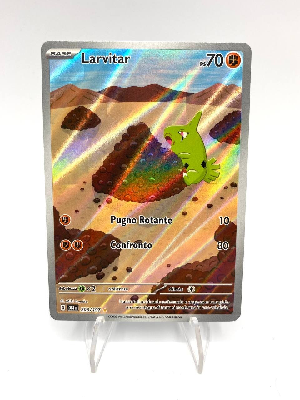 Carta Pokémon Larvitar 203/197 OBF Ossidiana infuocata Illustration Rare ITA NM
