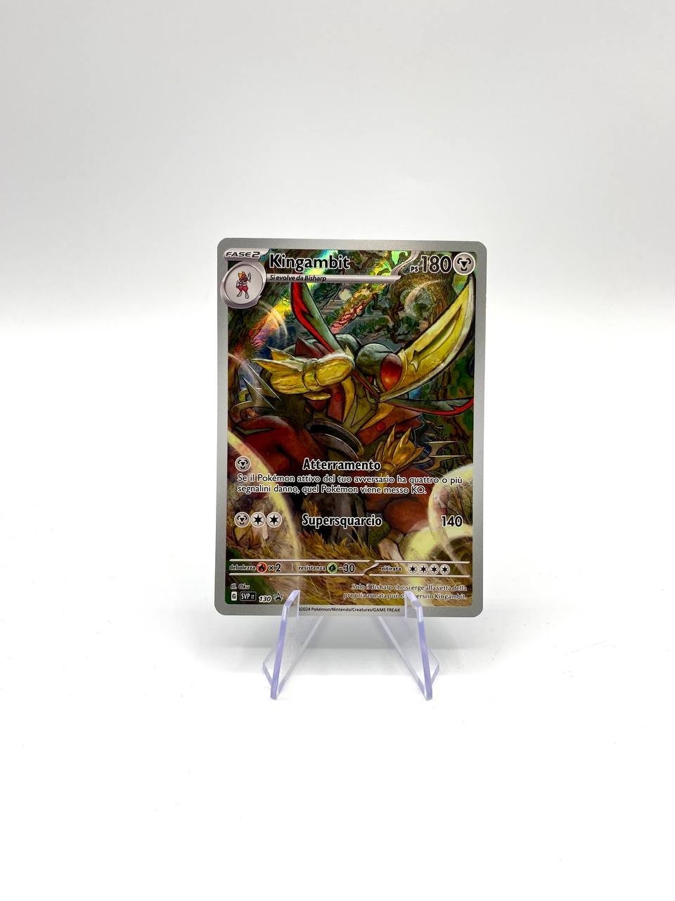 Carta pokemon Kingambit SVP 130 Black Star Promo Italiano Near mint Holo