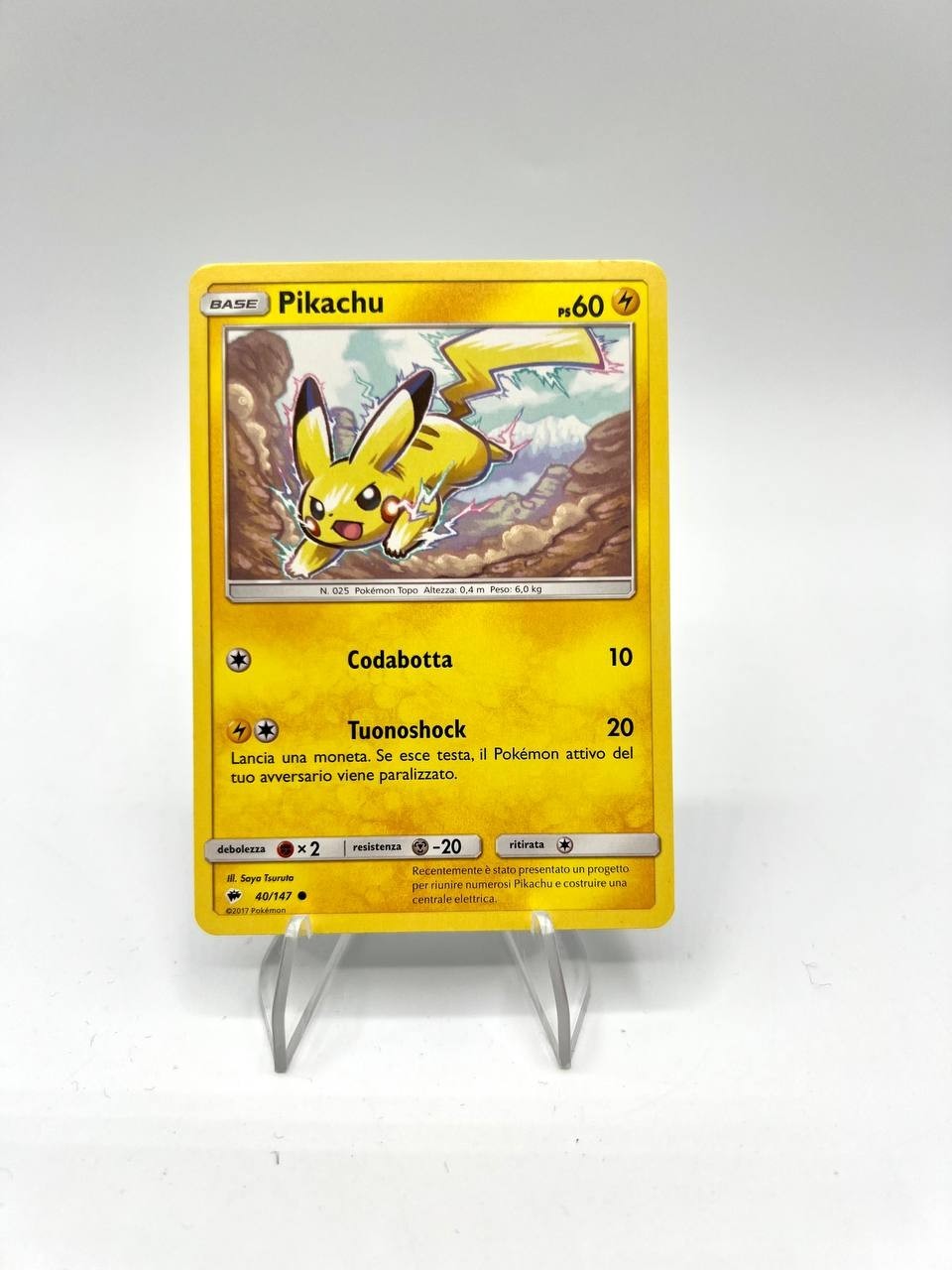 Carta pokemon Pikachu 40/147 set Ombre infuocate Italiano Near mint No holo