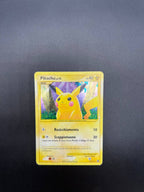 Carta pokemon Pikachu 112/111 set L'ascesa dei rivali Italiano Holo Played