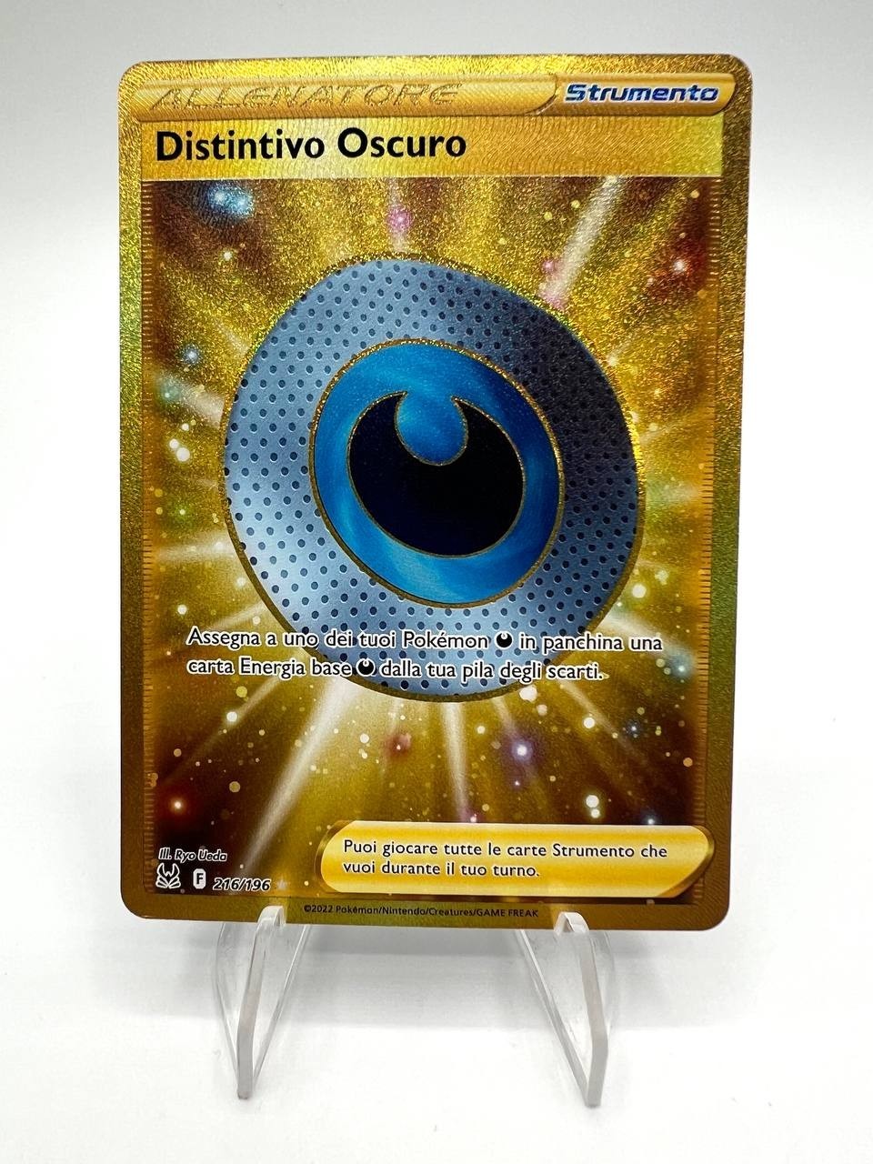 carta Pokemon Distintivo Oscuro 216/196 set Origine Perduta Full Art Gold ITA NM