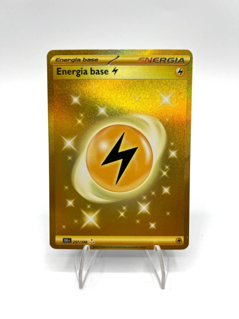 Energia base lampo 257/198 set Scarlatto e violetto Gold holo Near mint italiano