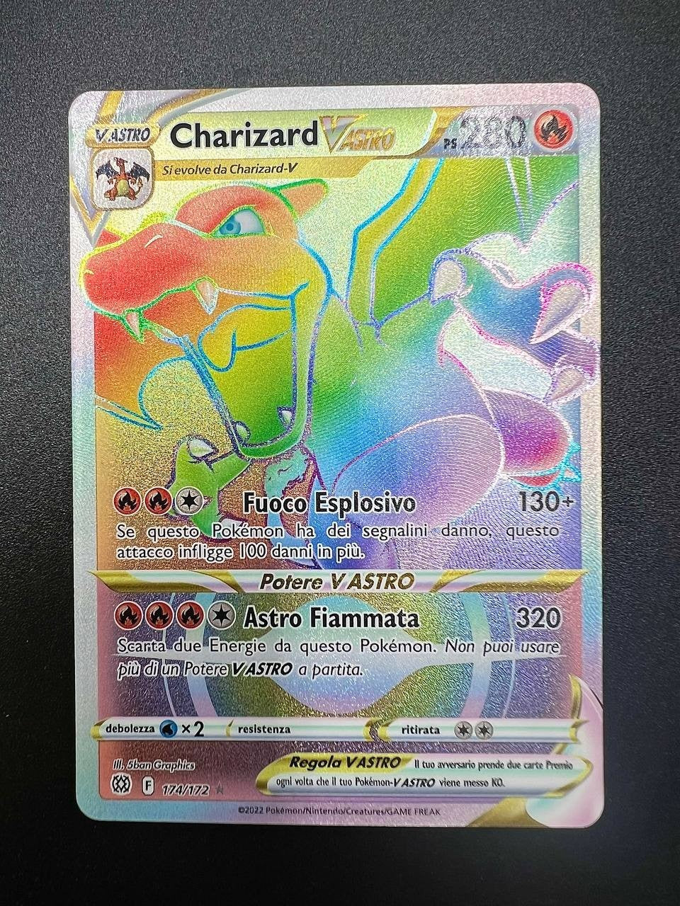 Carta pokemon Charizard VSTAR 174/172 set Astri lucenti Near mint Italiano Holo