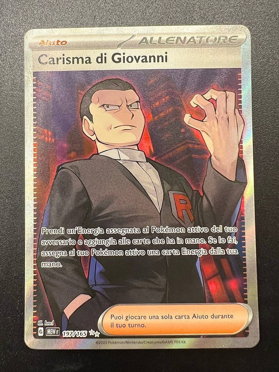Carta Pokemon carisma di giovanni 197/165 Set MEW 151 Holo Italiano Near Mint