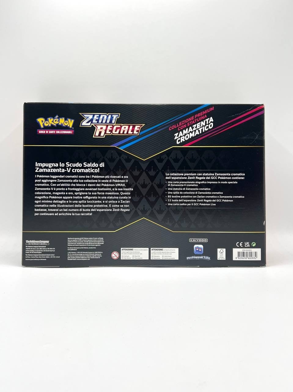 Pokemon ZENIT REGALE Collezione Premium statuina ZAMAZENTA CROMATICO Italiano