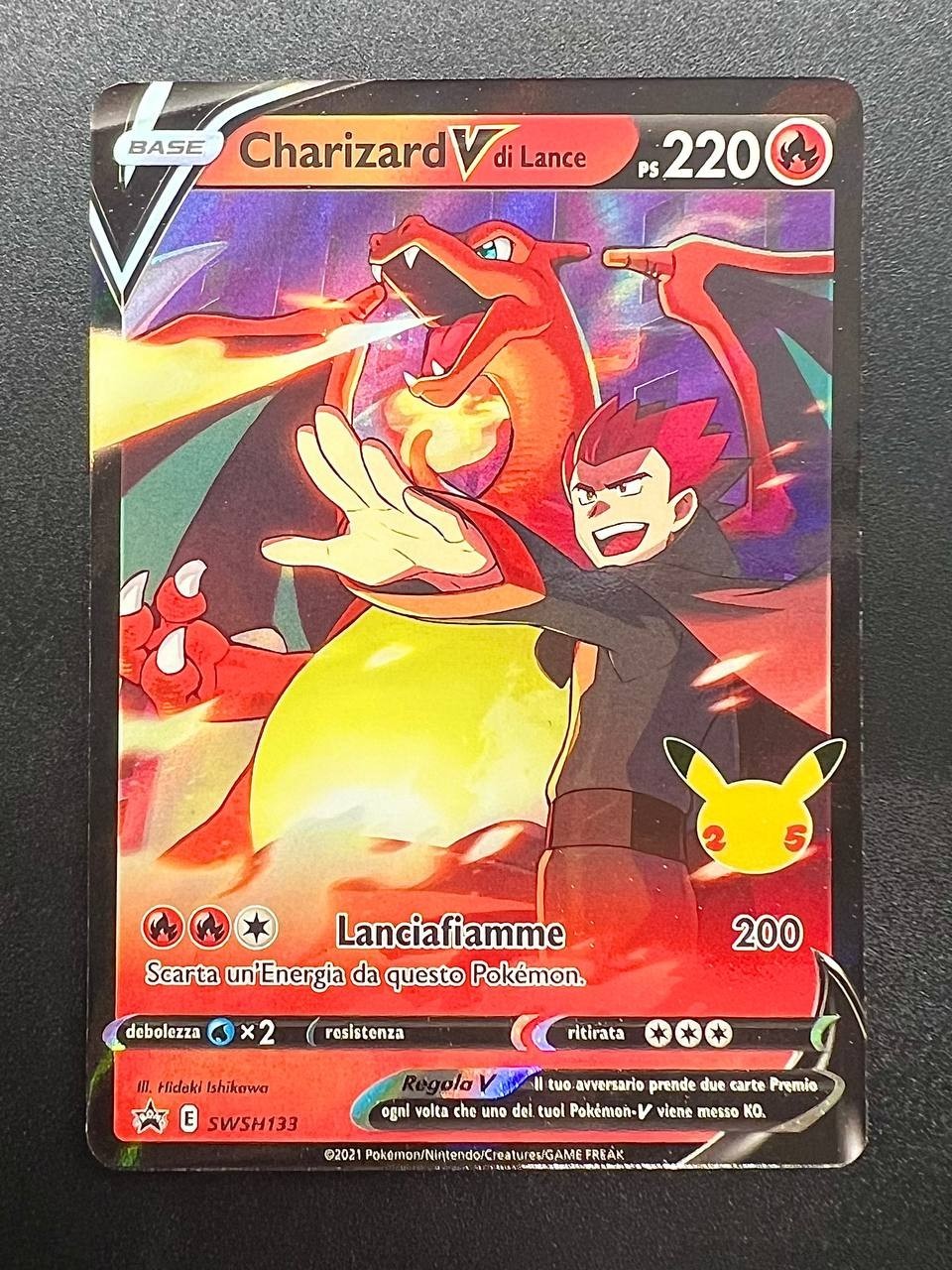 Pokemon Charizard V di Lance SWSH133 promo Gran Festa 25th Italiano Near Mint