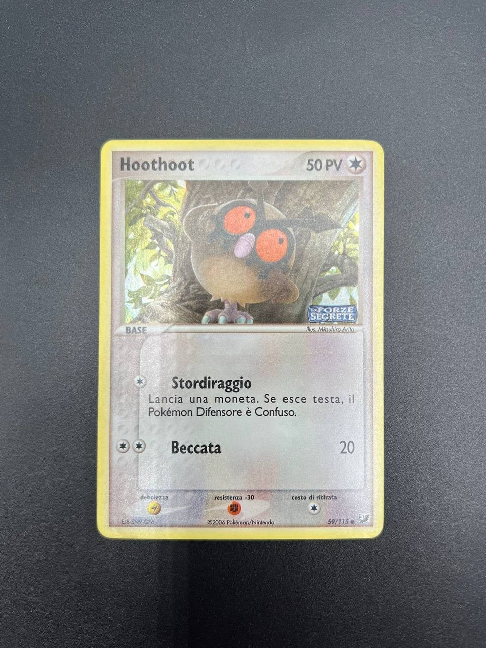 Carta pokemon Hoothoot 59/115 Forze segrete Holo Stamped Italiano Vintage Poor