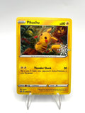Carta Pokemon Pikachu SWSH153 Holiday Calendar Promo Stamped Inglese Holo NM