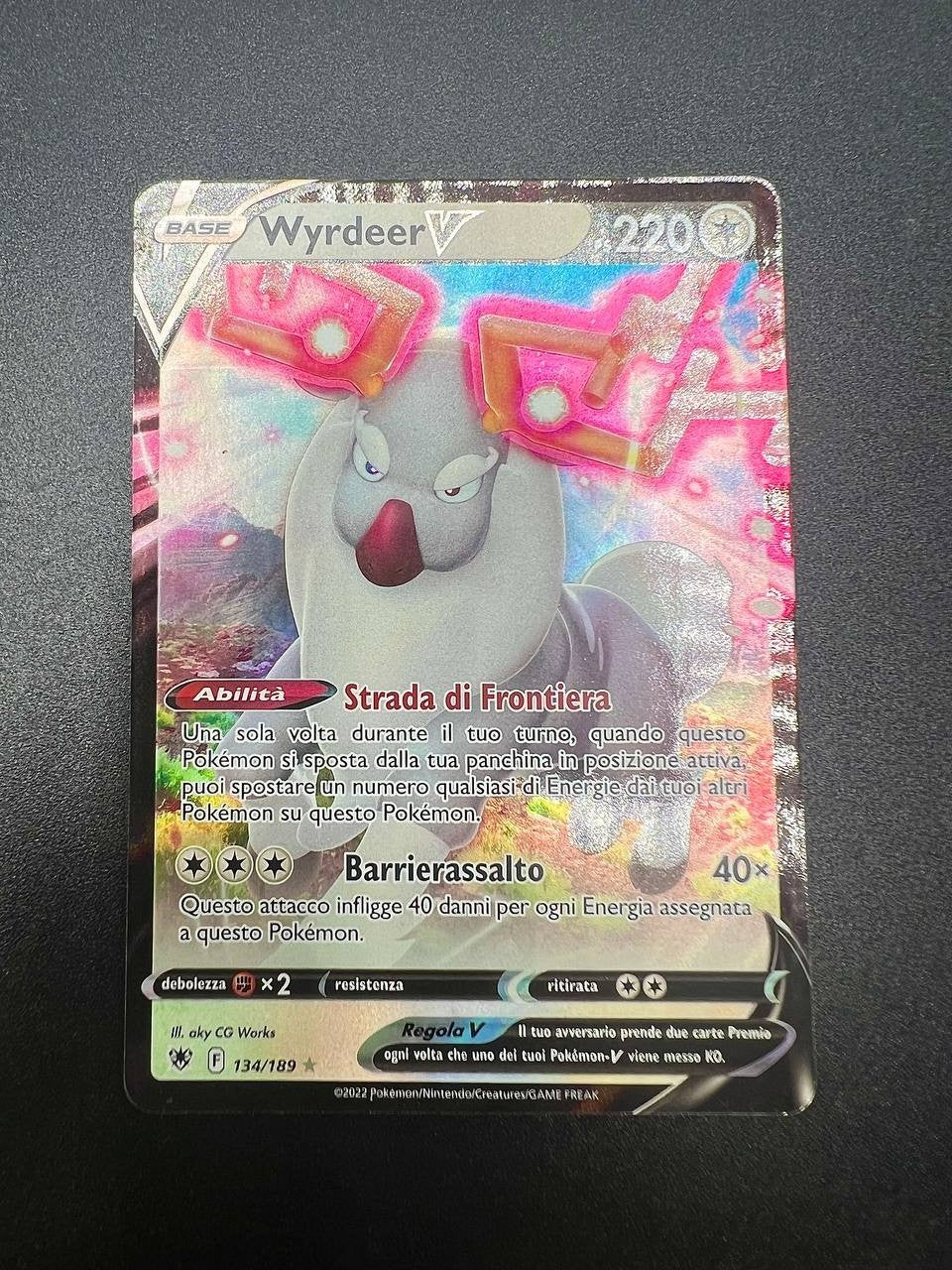 Pokemon WYRDEER V  134/189  LUCENTEZZA SIDERALEITANIANO NEAR MINT CARTA ITA NM