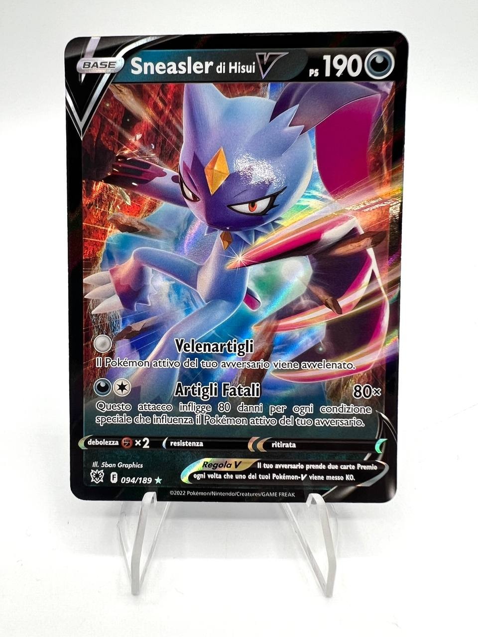 Carta pokemon Sneasler di Hisui V 094/189 set Lucentezza siderale Italiano Holo