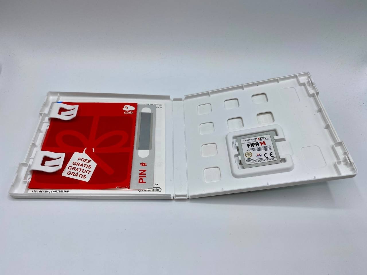 Gioco Fifa 14 Nintendo 3ds Legacy edition Completo Funzionante Italiano