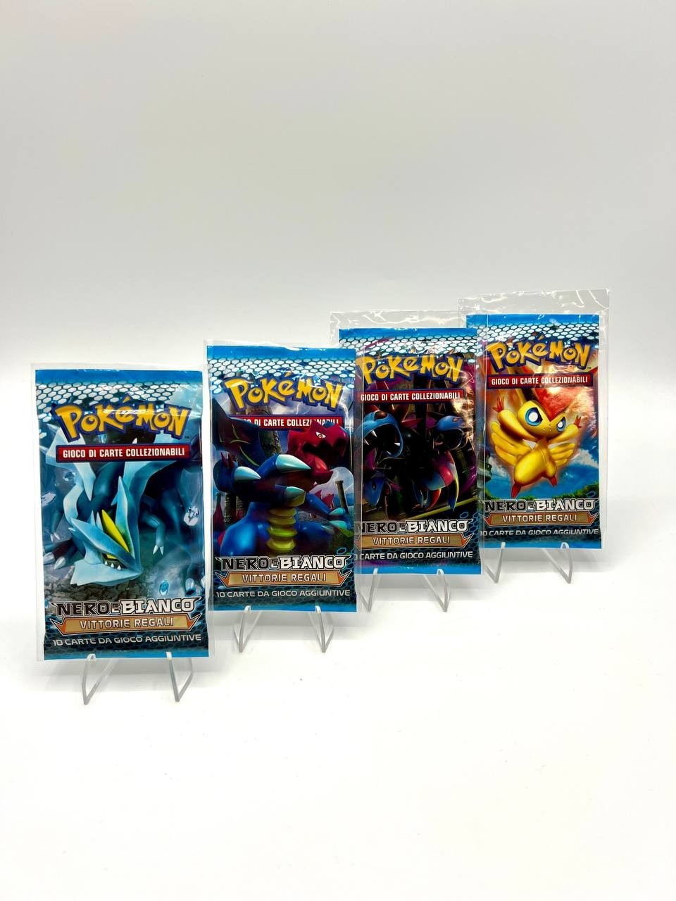 Art set Pokemon Bustine set Nero e bianco Vittorie regali Italiano Sealed