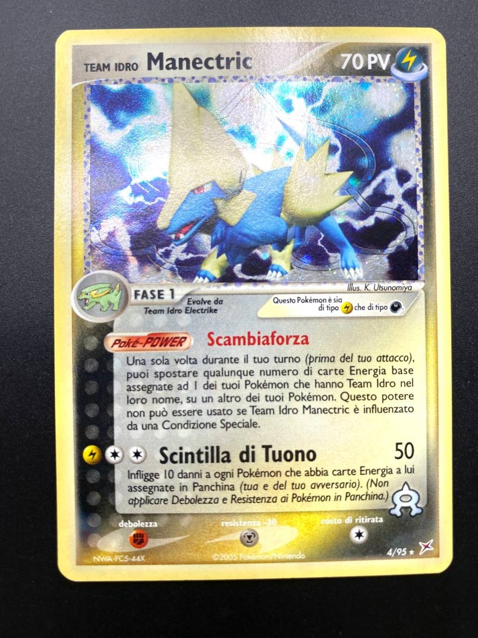 Carta Pokemon EX Team Magma vs Team Aqua Team idro Manectric Holo 4/95 ITA NM